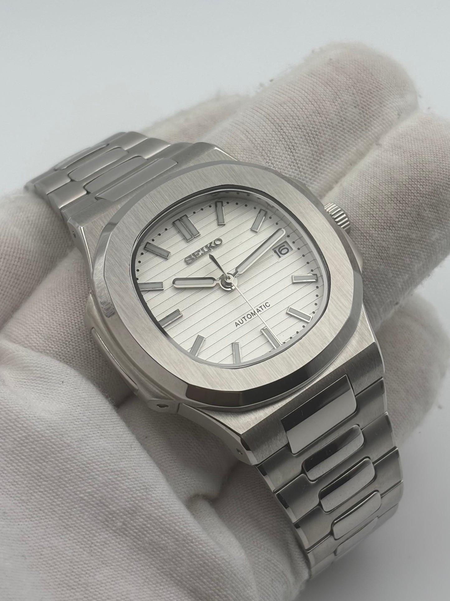 Seiko mod | Nautilus Blanche